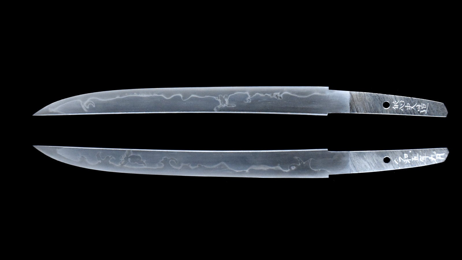 □銘 刀剣登録不要合法サイズ細身短刀 刃渡り14.9cm 刃巾1.4cm 厚み0.7